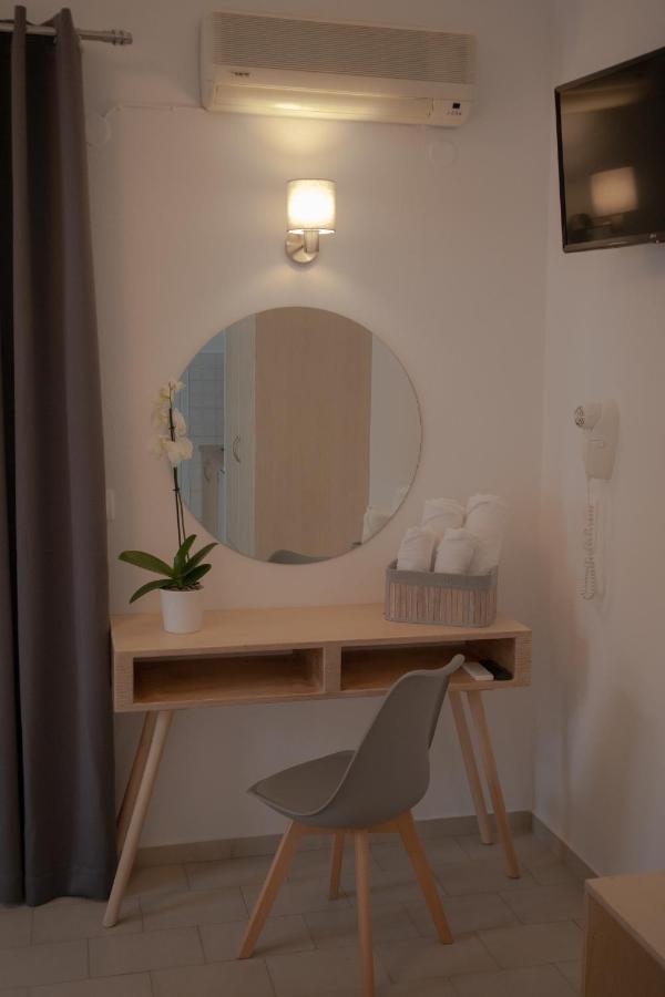 Athanasia Apartments สเกียธอสทาวน์ ภายนอก รูปภาพ